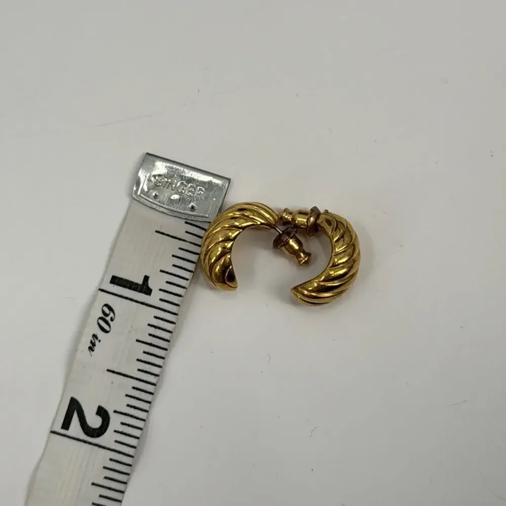 Vintage Napier scalloped gold earrings